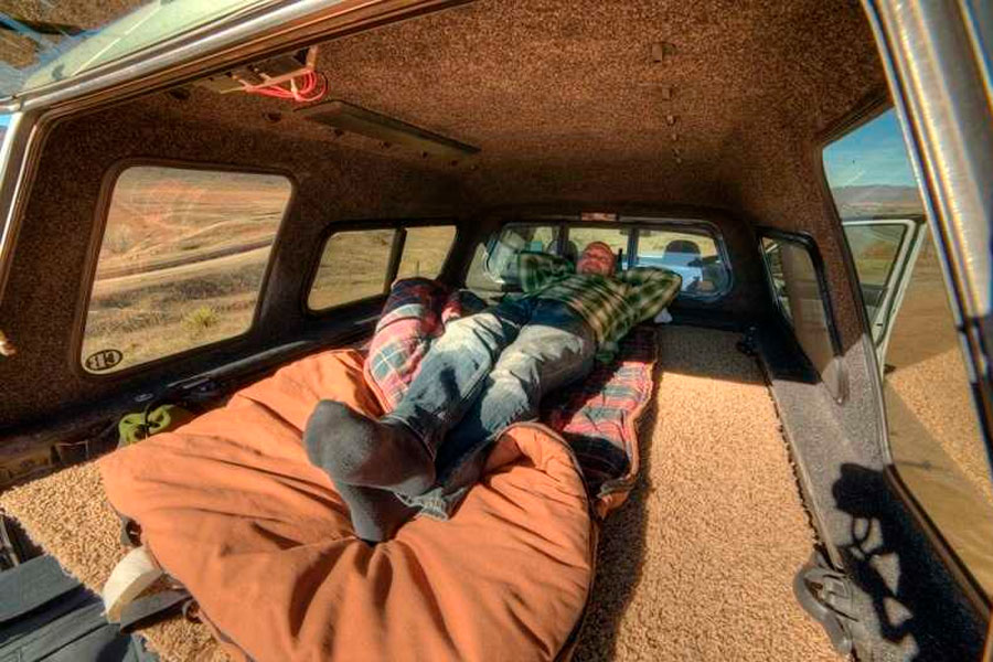 SUV sleeping platform