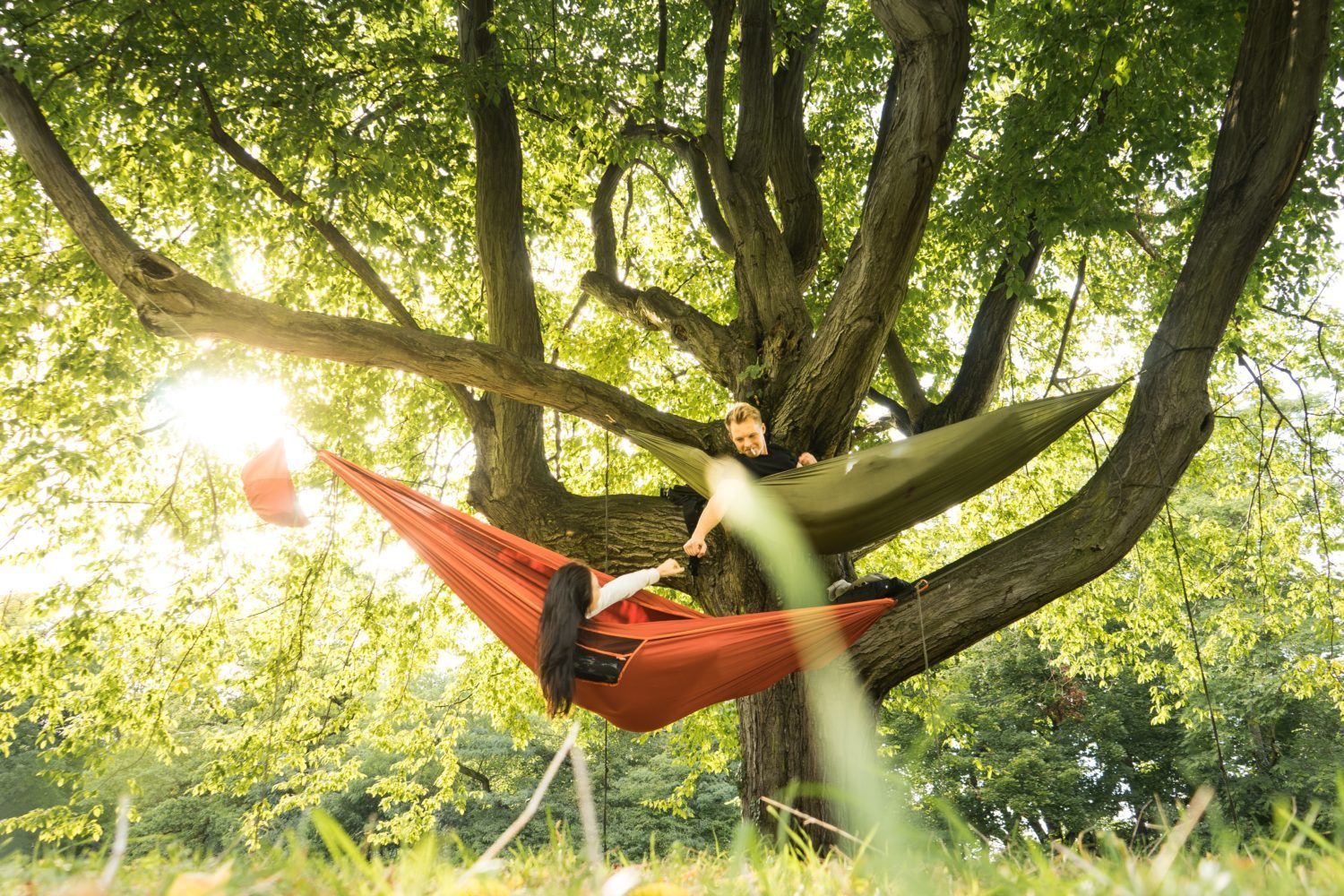 hammock camping sleeping pad two people on hammock