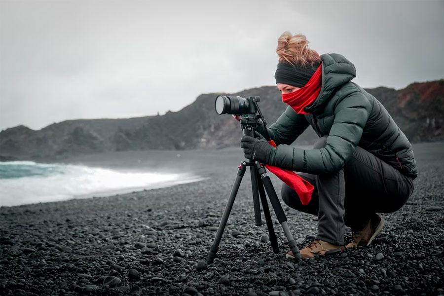 photographer with buff