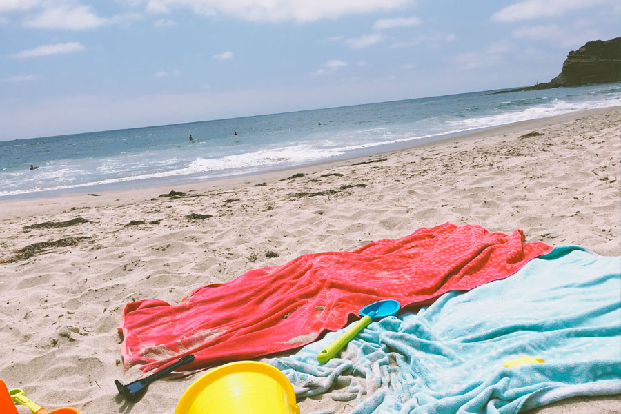 Picnic blanket shop for the beach