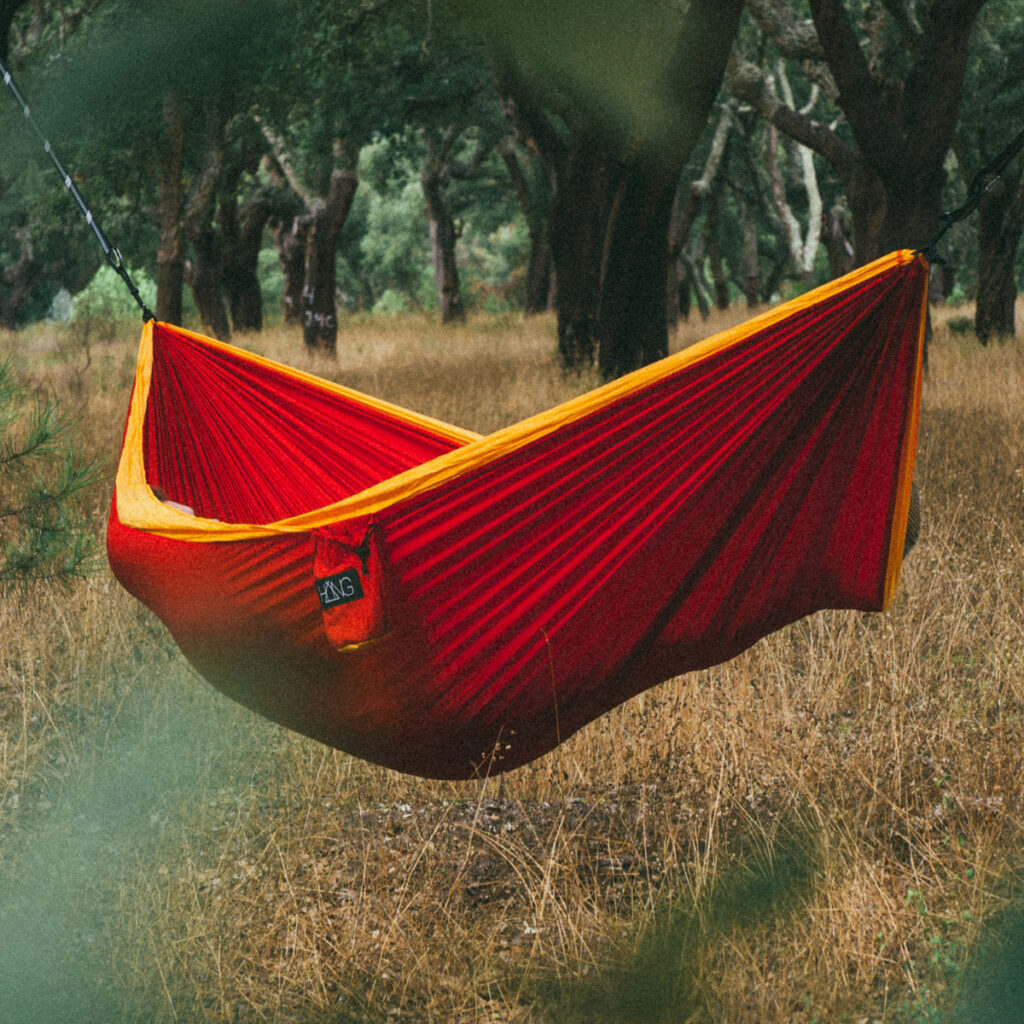Hammocking - camping without sleeping bag