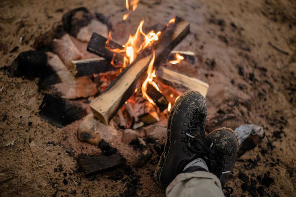 criss-cross pattern campfire